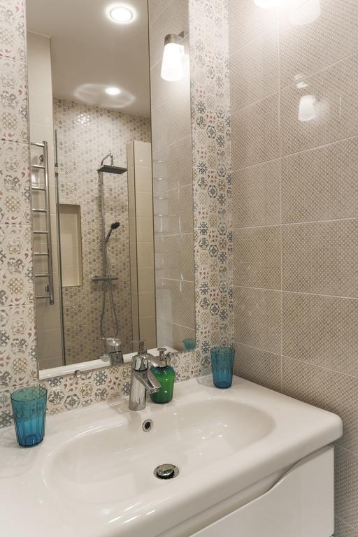 Modern Double Bedroom Apartment In Arkadia Одеса Екстериор снимка
